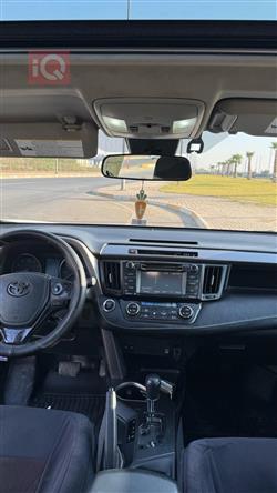 تۆیۆتا ڕاڤ 4